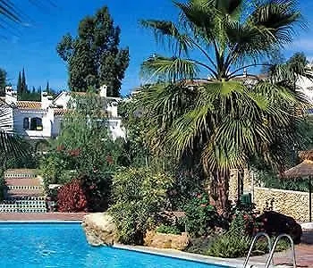 El Capistrano Complejo De Turisticos 2* 内尔哈